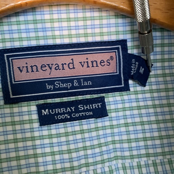 Vineyard Vines (M) - Picture 3 of 15